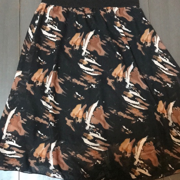 GENTLY USED Lularoe Lola - Picture 1 of 3